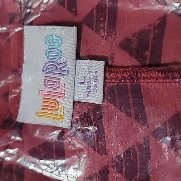 🆕️ LuLaRoe "LINDSAY" Kimono L New With Tags *Firm* burgundy pyramids - Picture 5 of 7